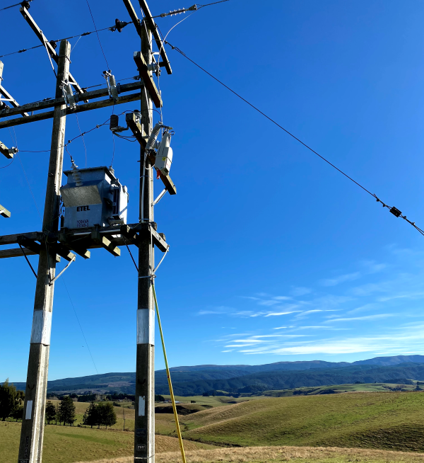 El reconectador TripSaver II protege las líneas SWER en Nueva Zelanda.